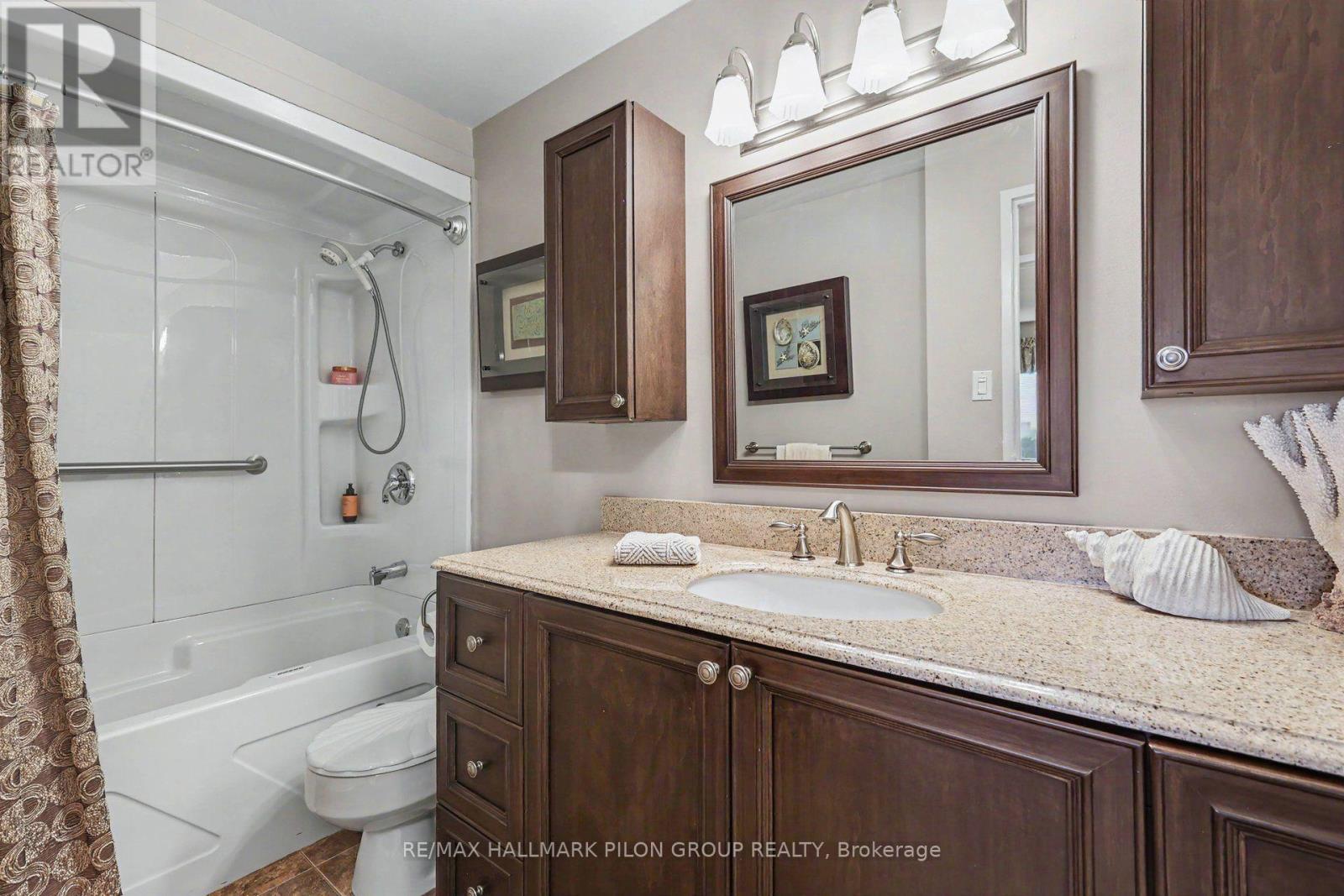 #1305 415 GREENVIEW AVENUE - 15