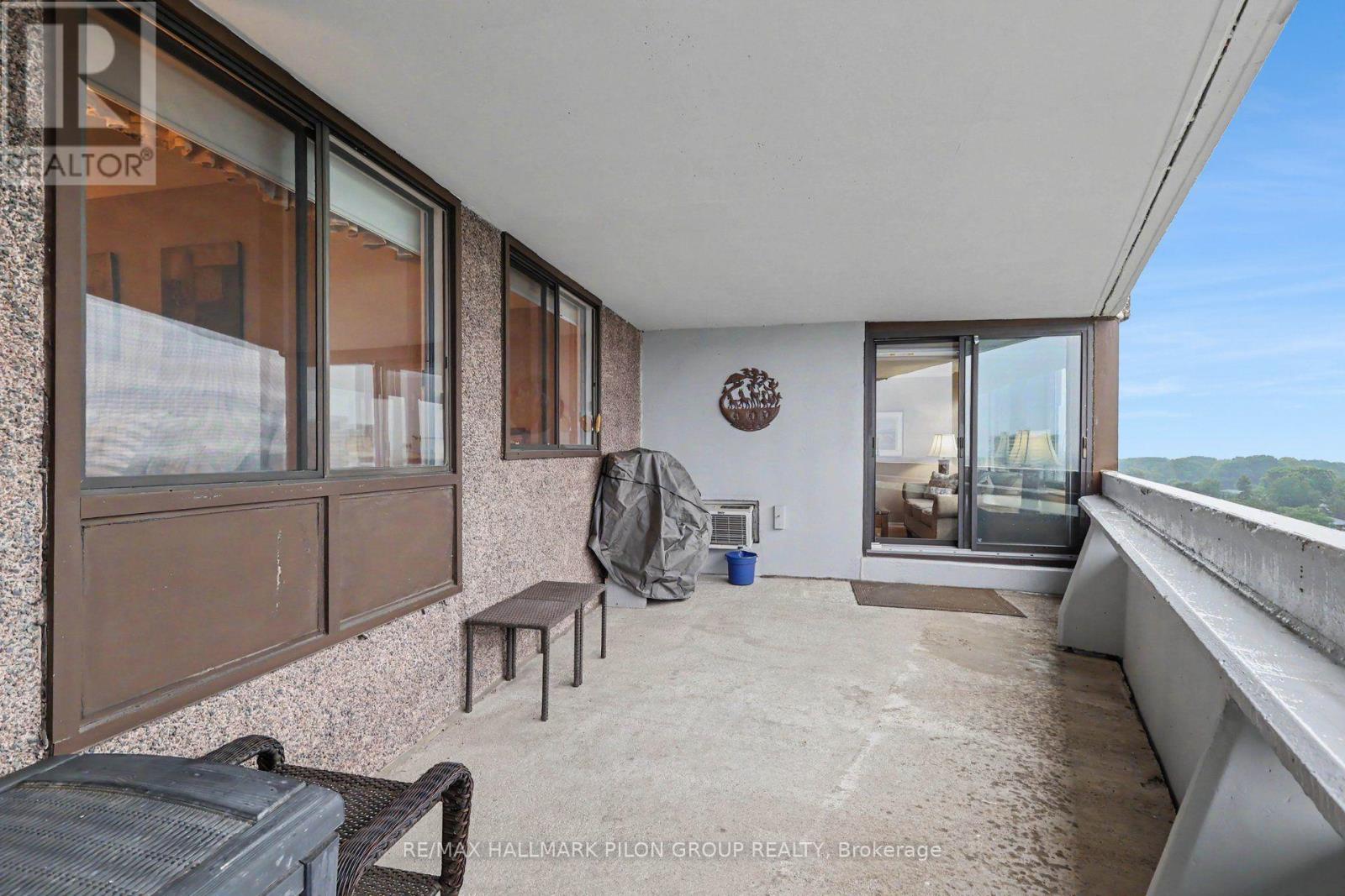 #1305 415 GREENVIEW AVENUE - 19