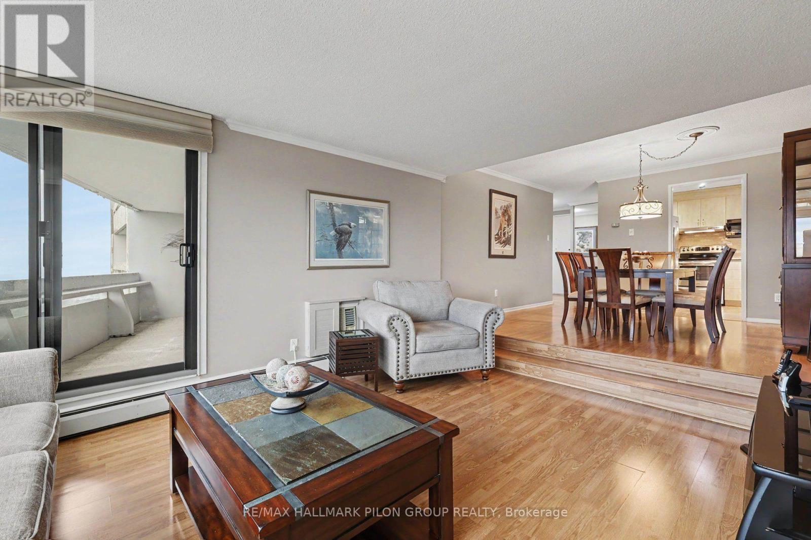 #1305 415 GREENVIEW AVENUE - 5