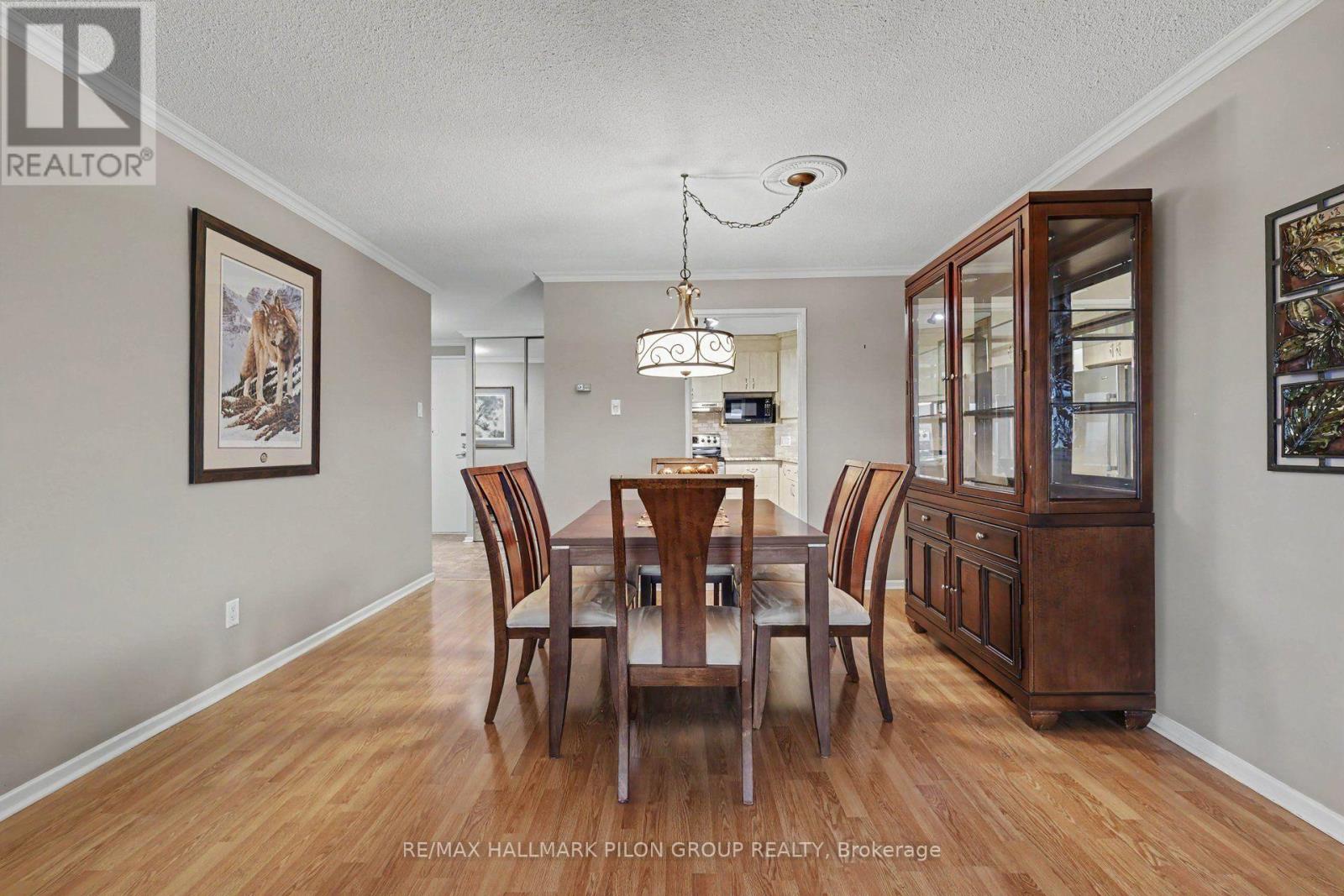 #1305 415 GREENVIEW AVENUE - 8