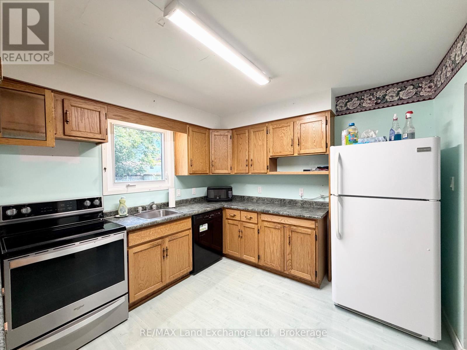 359 CRAWFORD STREET - 6