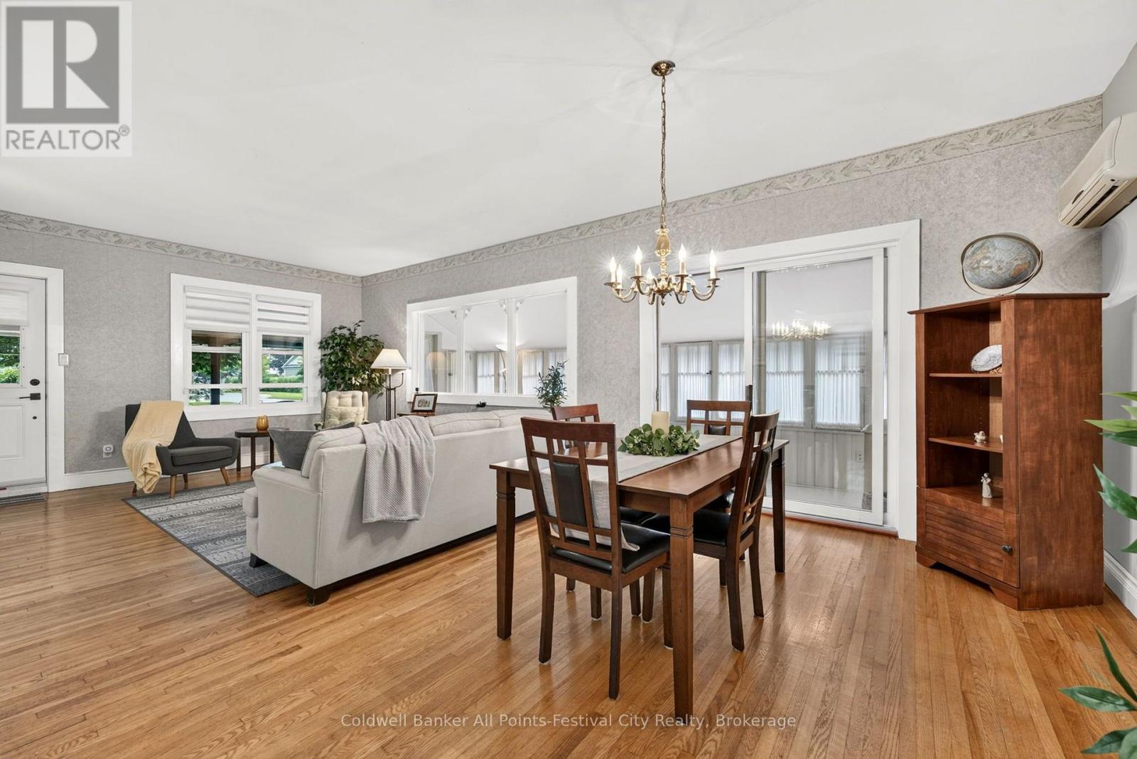 135 ESSEX STREET - 11