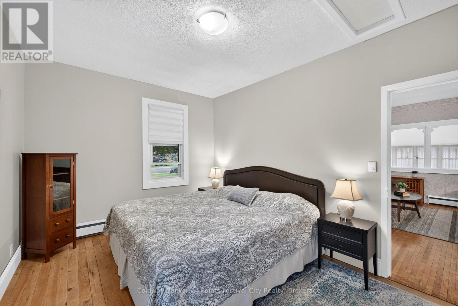 135 ESSEX STREET - 14