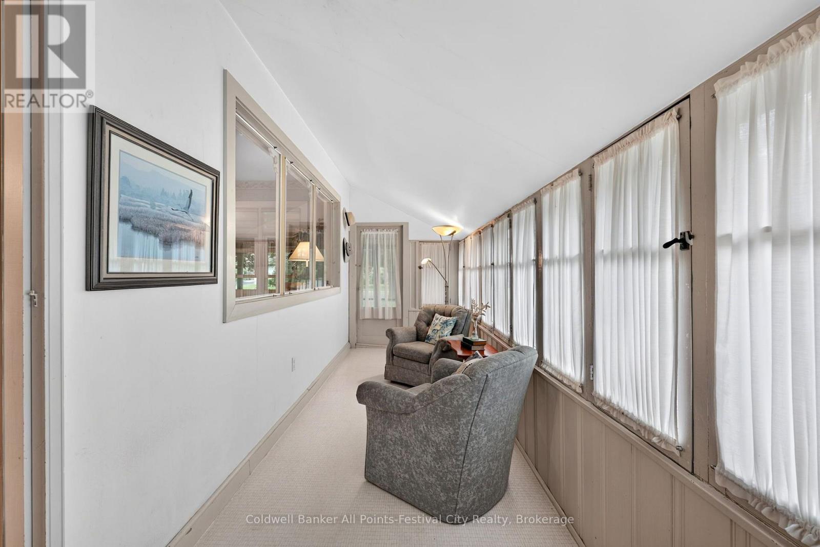 135 ESSEX STREET - 17