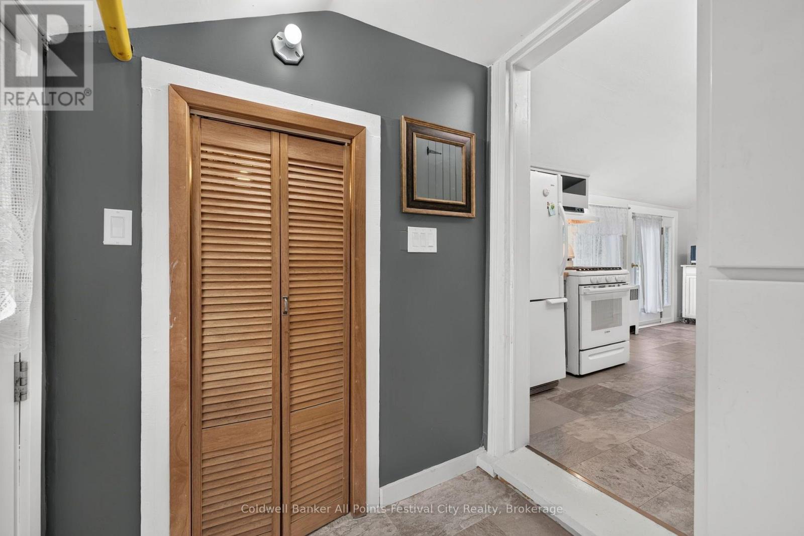 135 ESSEX STREET - 26
