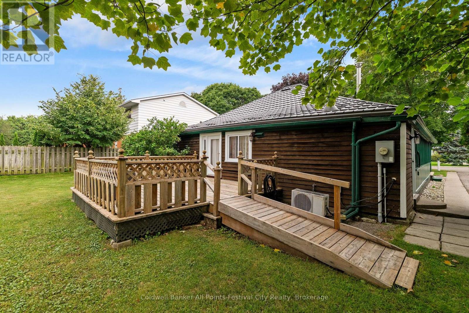 135 ESSEX STREET - 29