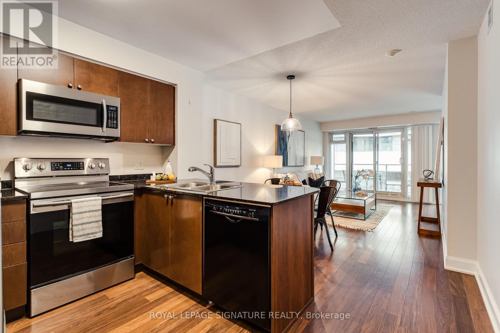#910 2191 YONGE STREET - 7