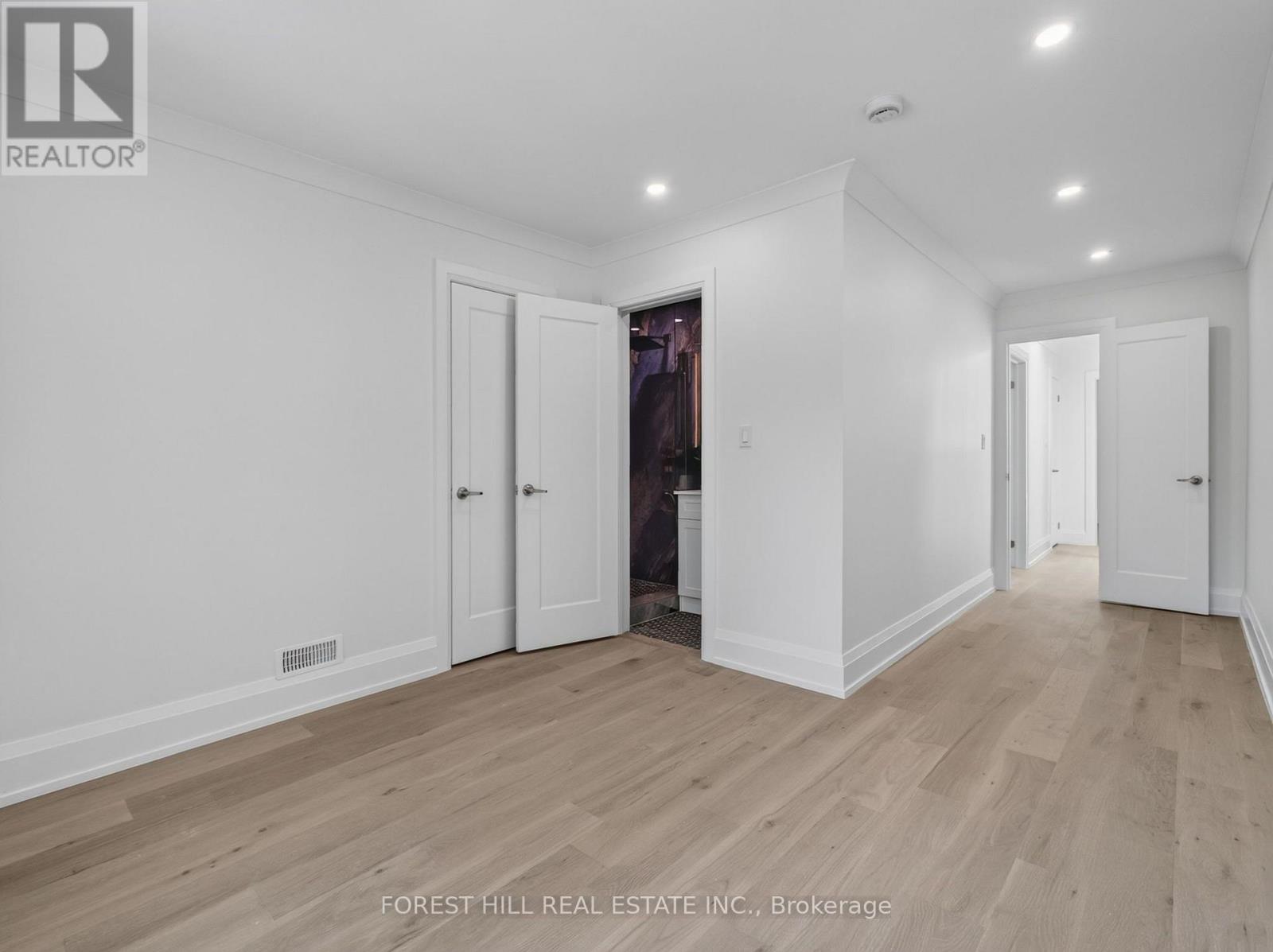 54 CHATHAM AVENUE - 18
