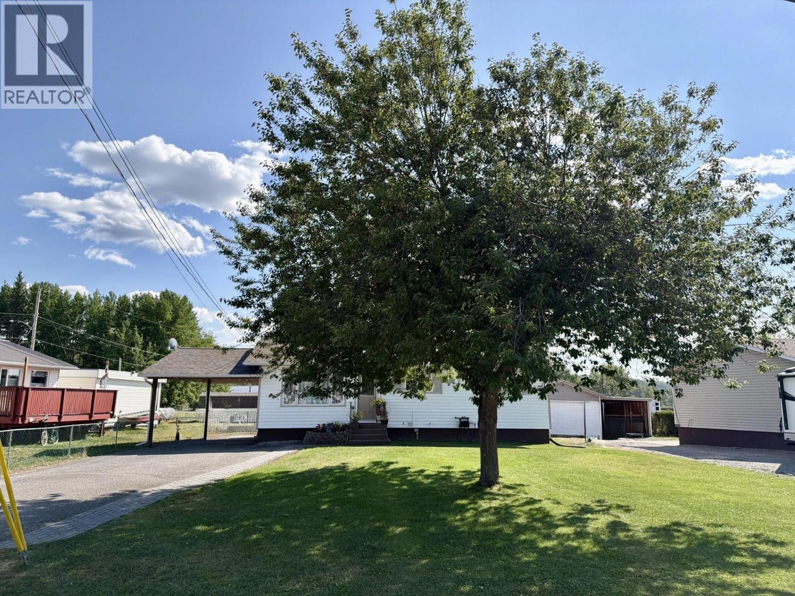 13 NADINA CRESCENT - 3