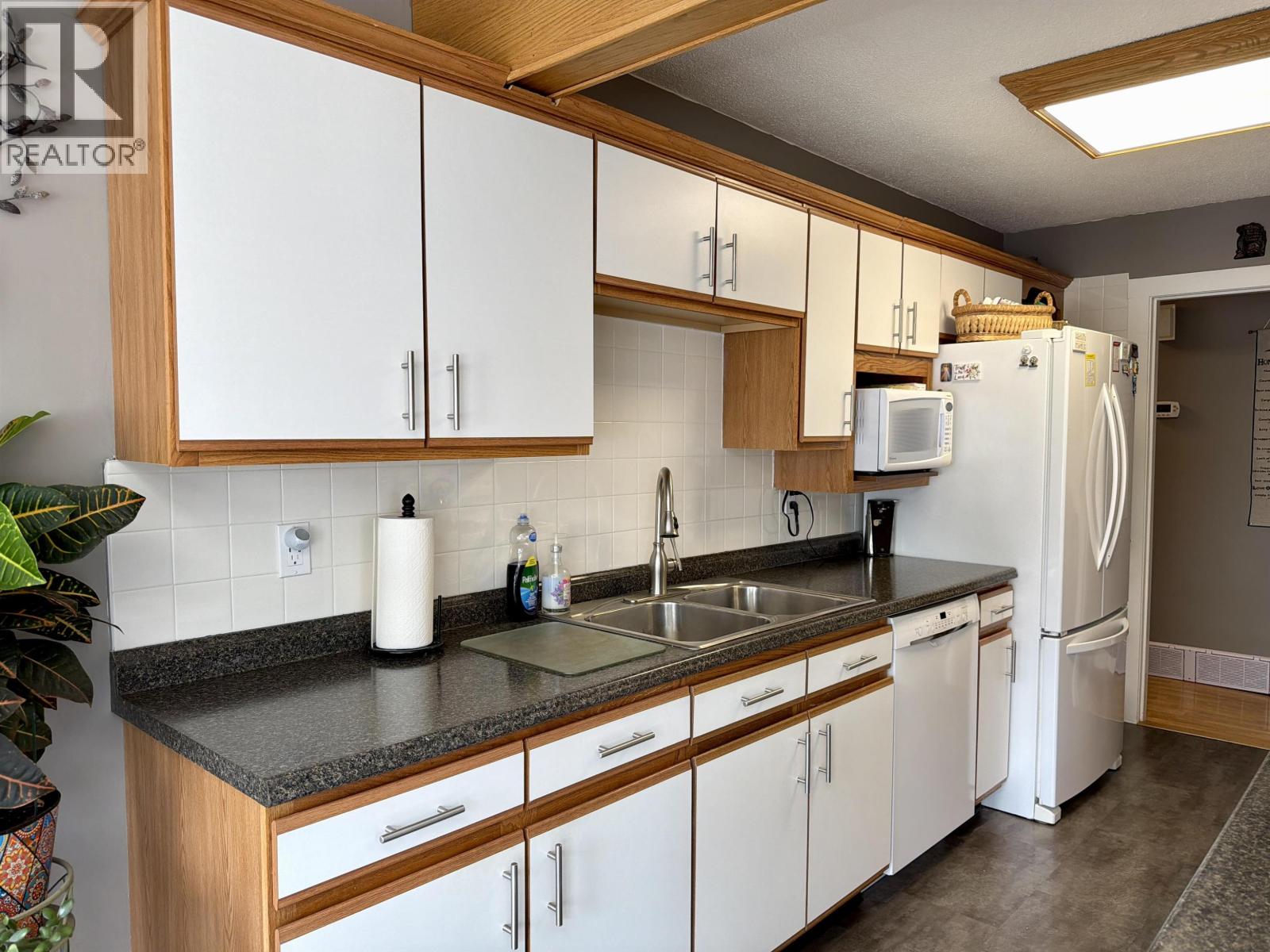 13 NADINA CRESCENT - 12