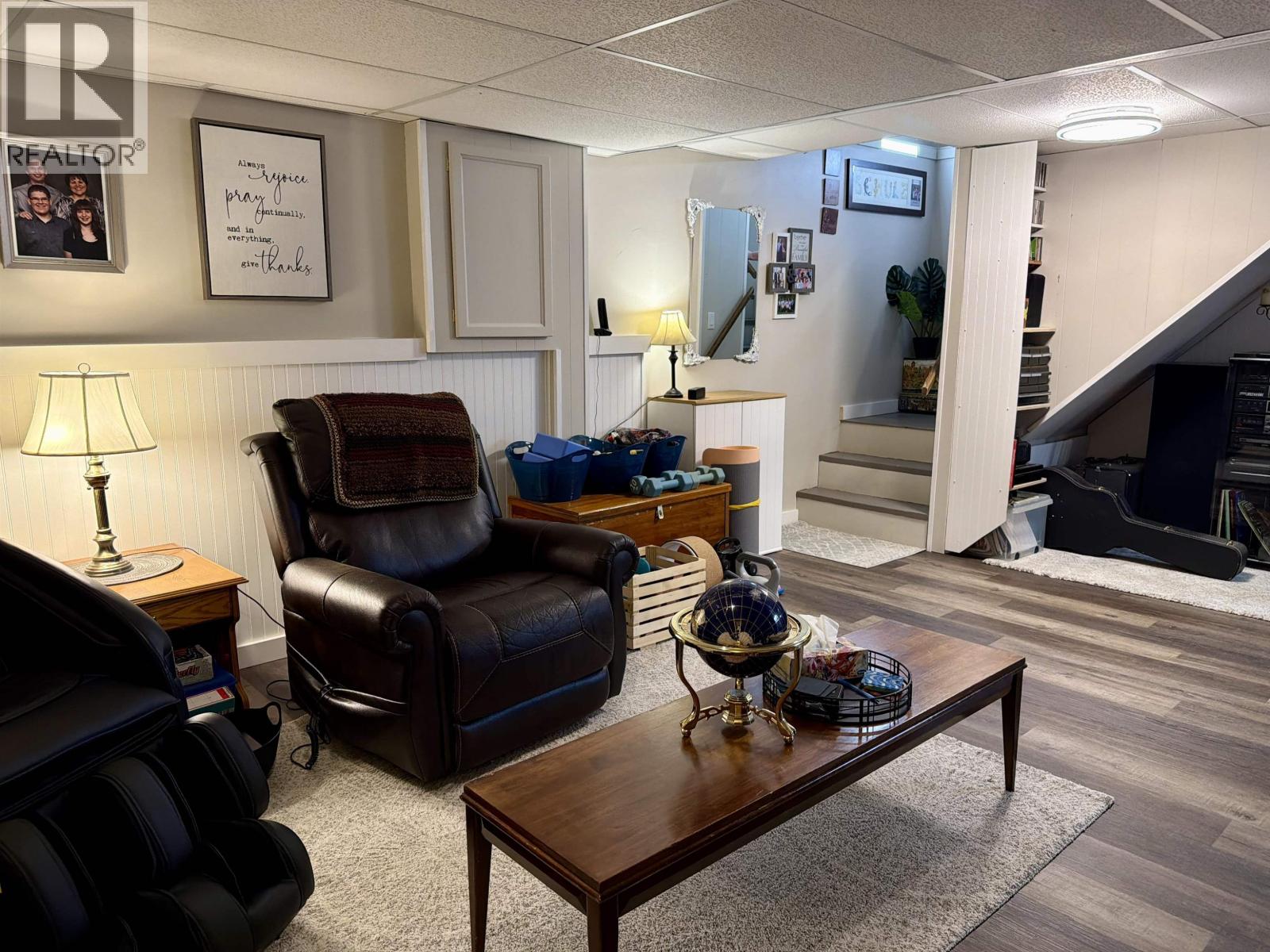 13 NADINA CRESCENT - 37