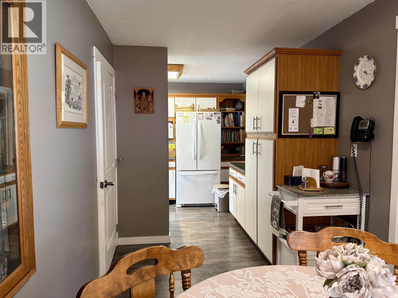 13 NADINA CRESCENT - 25