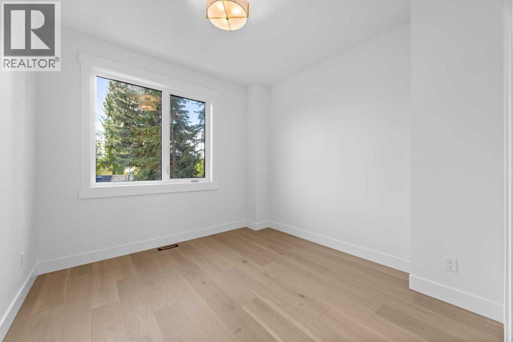 2205 26A Street SW - 33