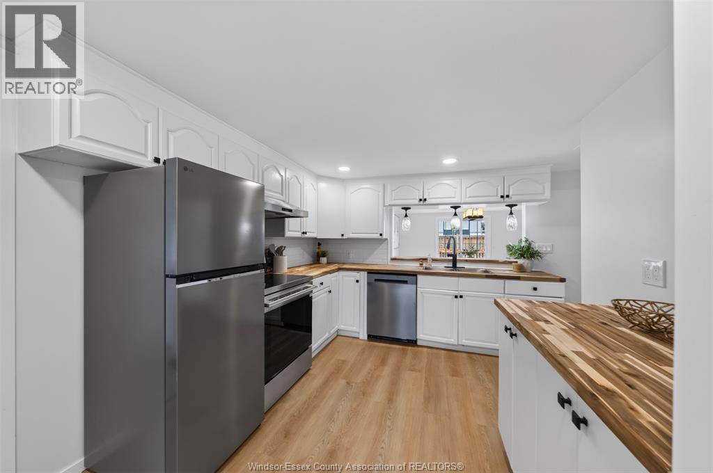 134 WINDSOR AVENUE - 25