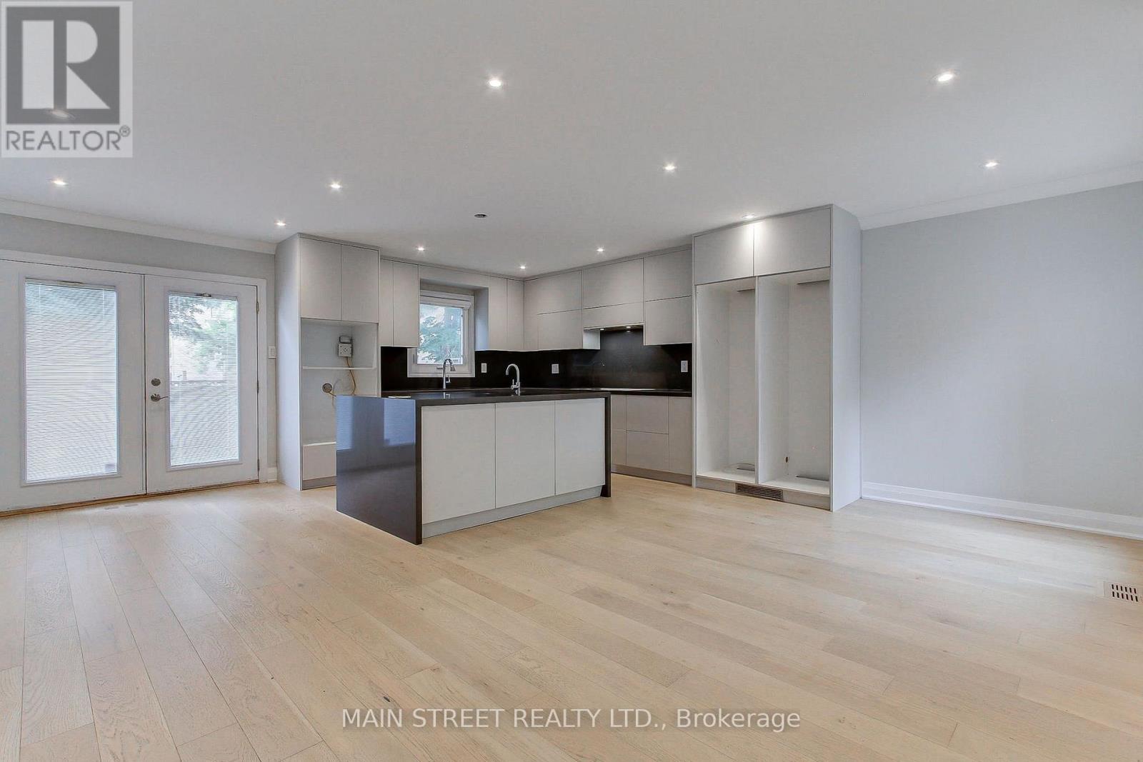 27 MURDOCK AVENUE - 12
