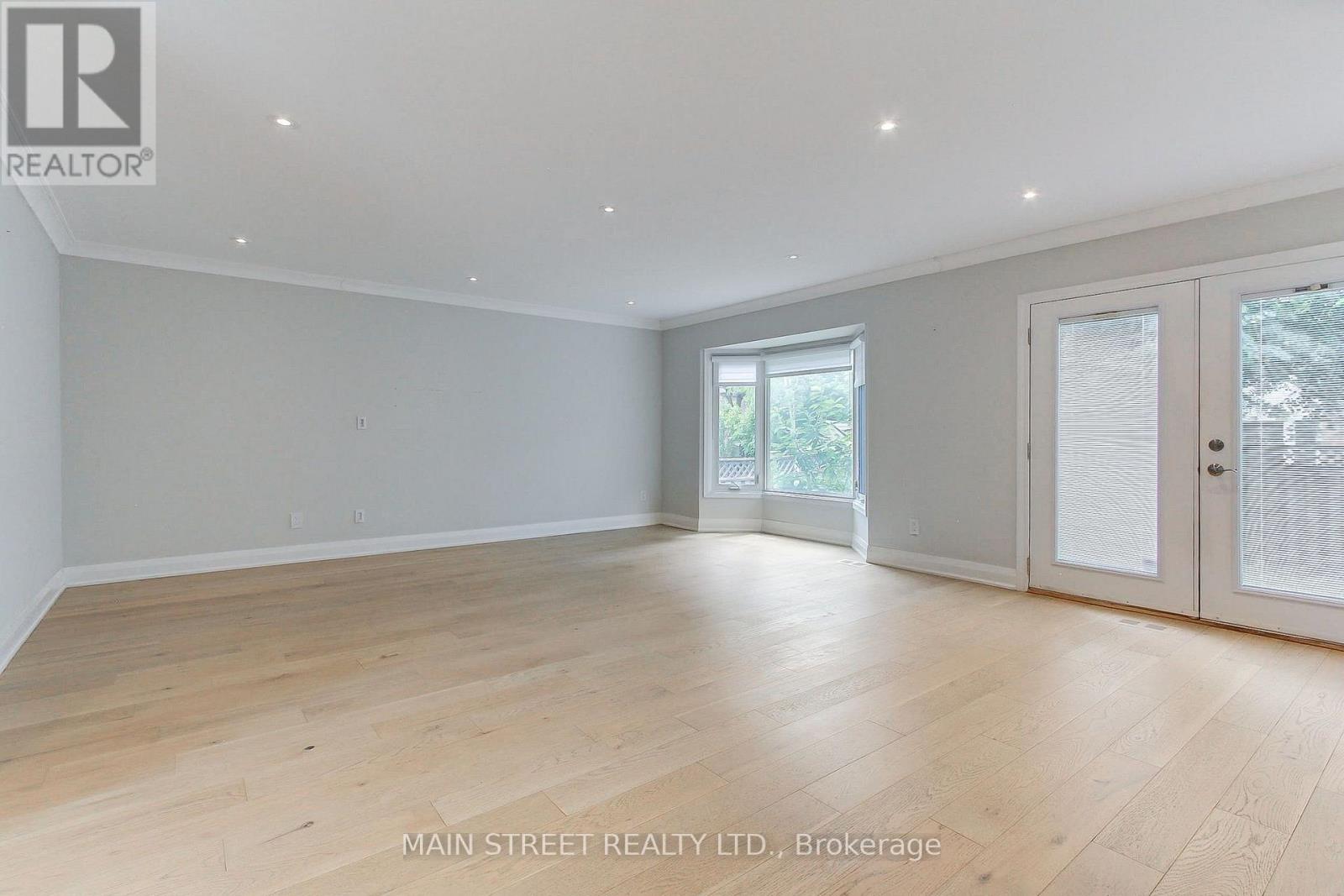 27 MURDOCK AVENUE - 13