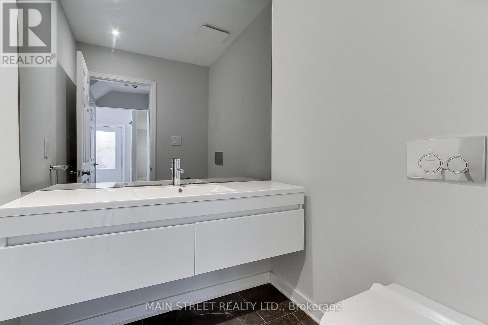 27 MURDOCK AVENUE - 17