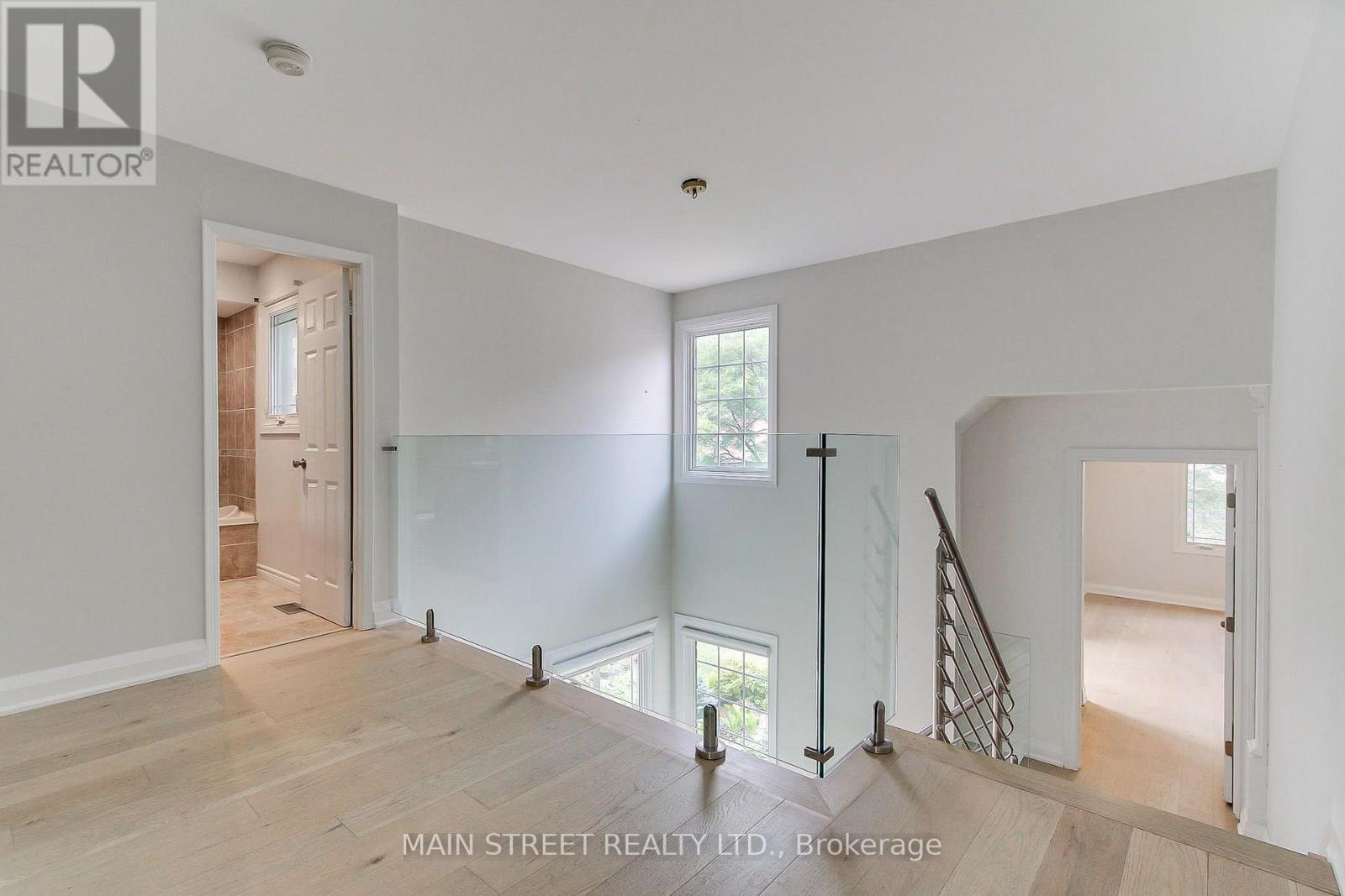 27 MURDOCK AVENUE - 19