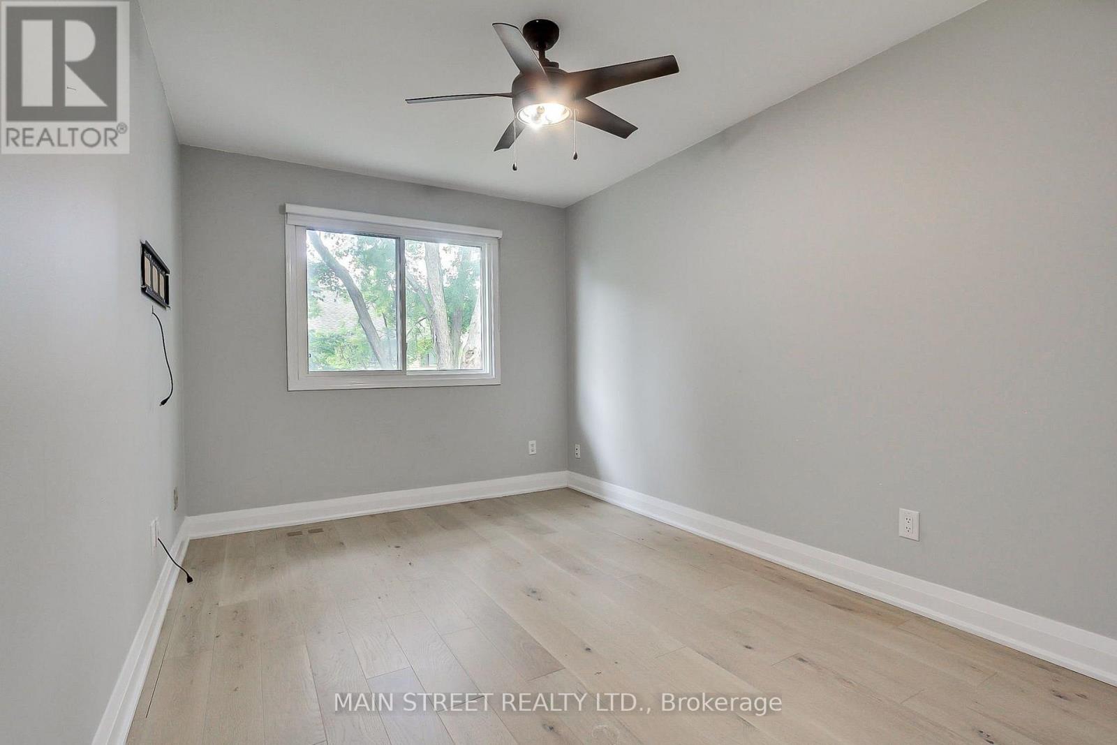 27 MURDOCK AVENUE - 26