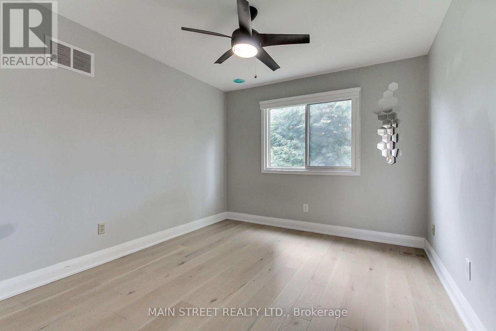 27 MURDOCK AVENUE - 28