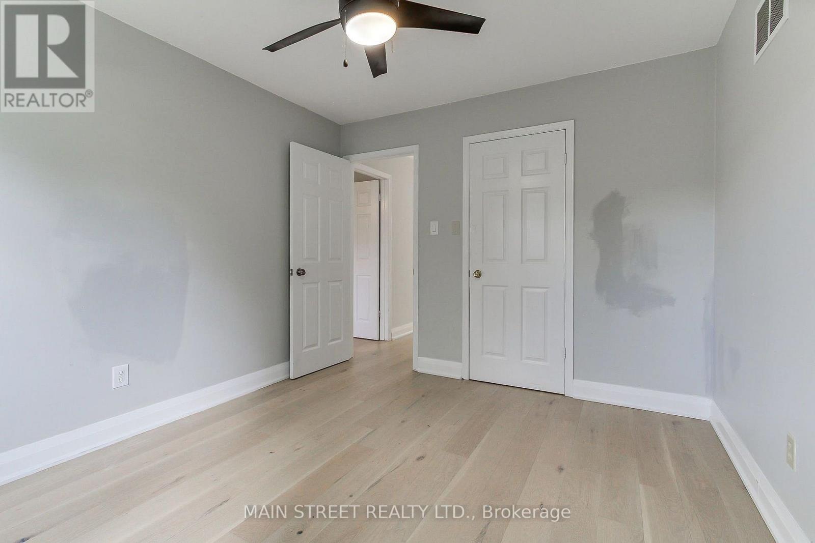 27 MURDOCK AVENUE - 29