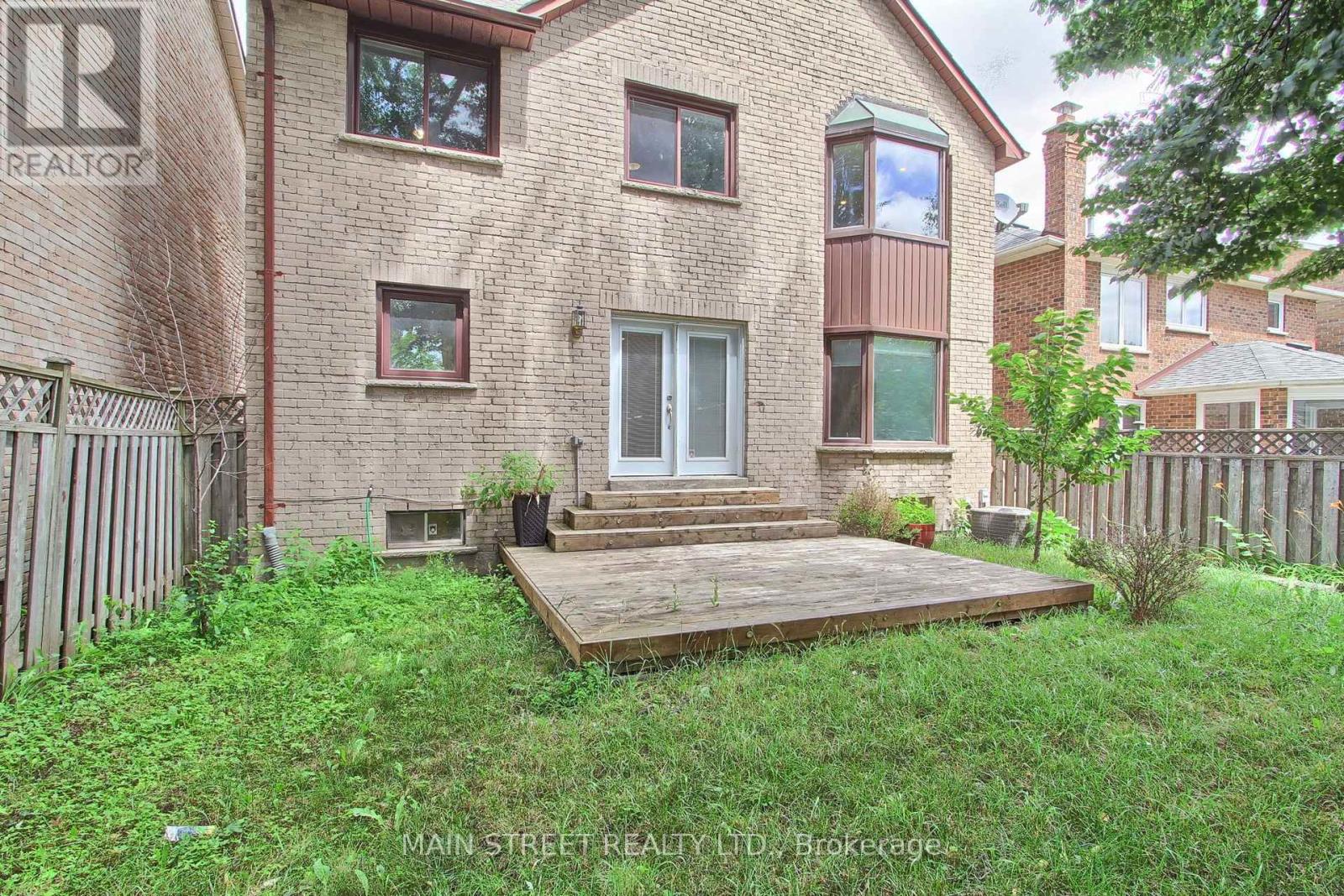 27 MURDOCK AVENUE - 39