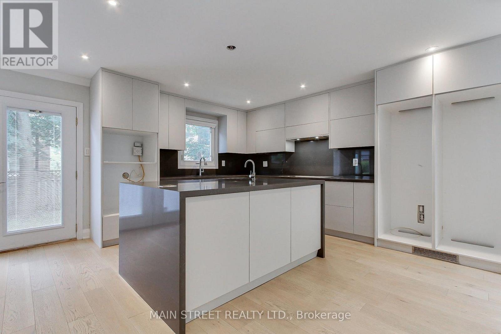 27 MURDOCK AVENUE - 8