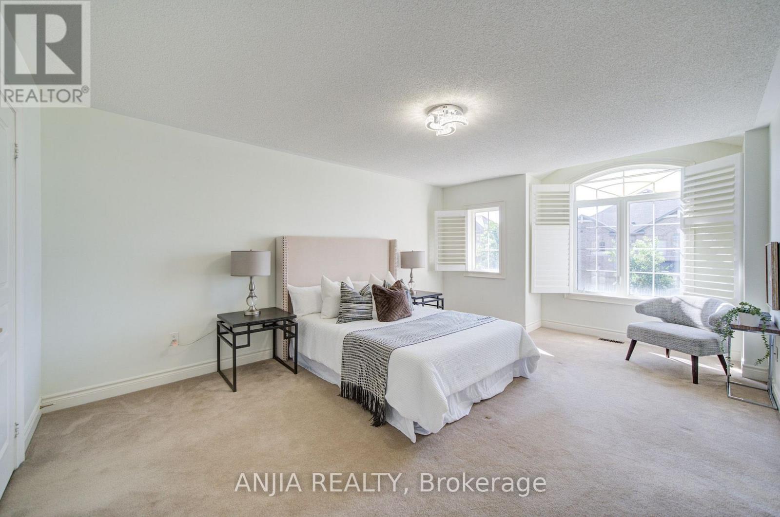 62 HOLST AVENUE - Image 31