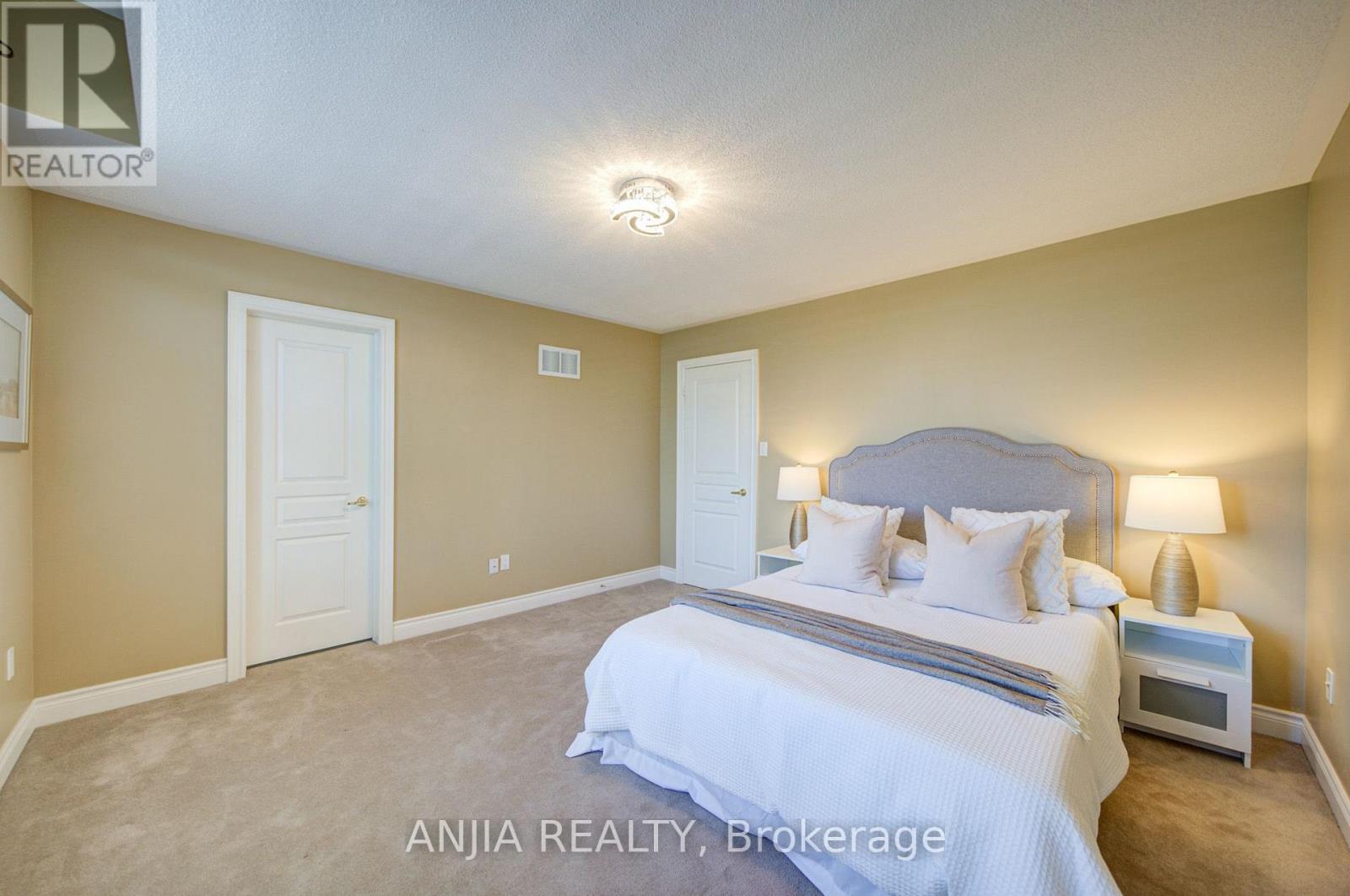 62 HOLST AVENUE - Image 35