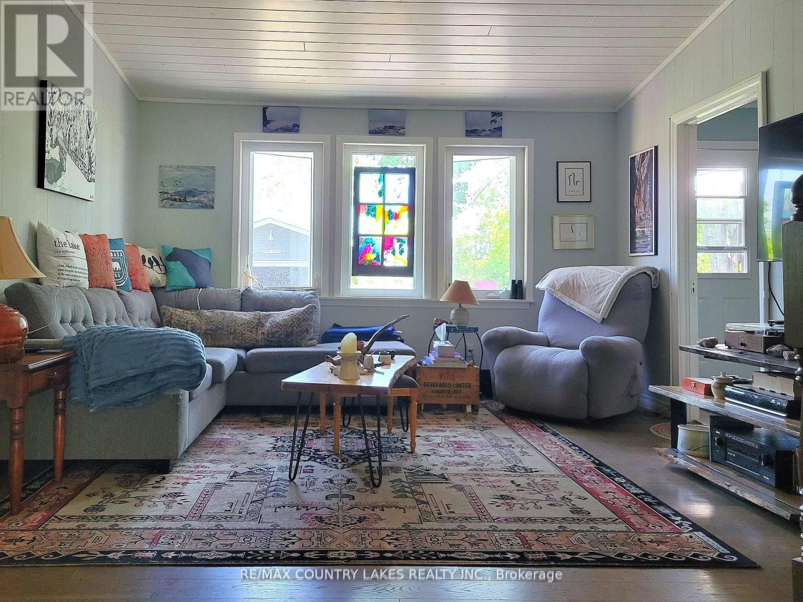 2481 LAKESHORE DRIVE - 9