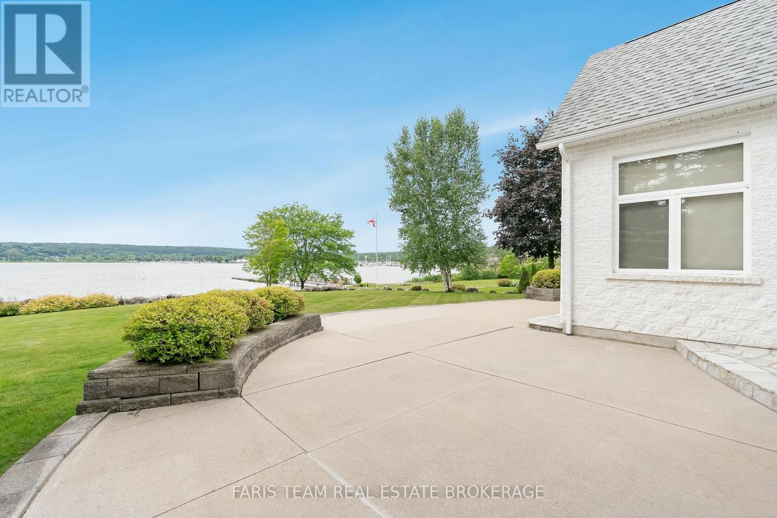 187 CHAMPLAIN ROAD - 23