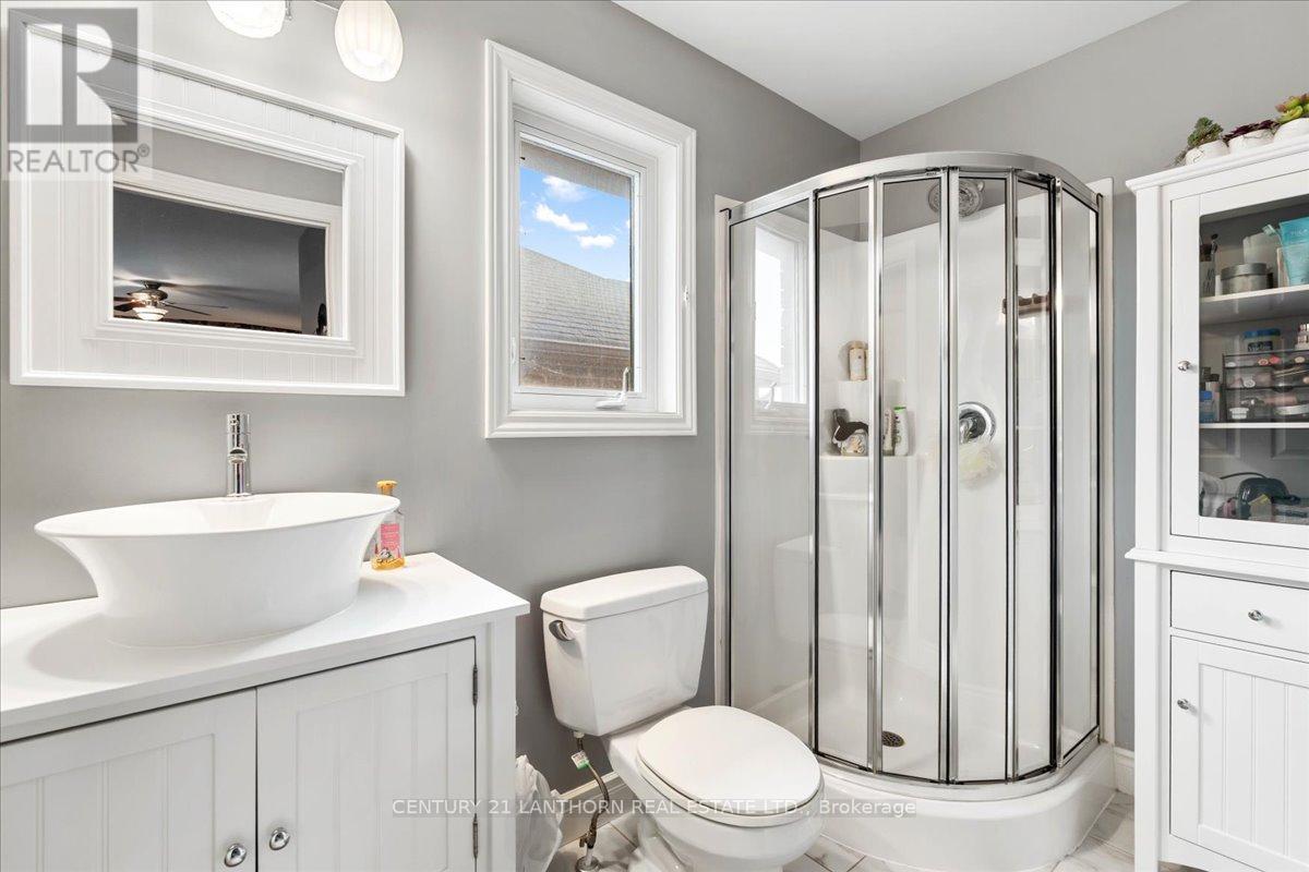 18 MCDOUGALL DRIVE - 20