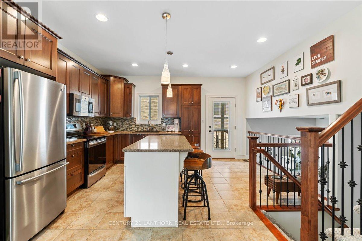 18 MCDOUGALL DRIVE - 14