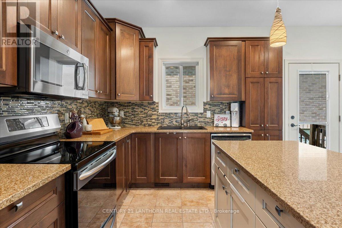 18 MCDOUGALL DRIVE - 13