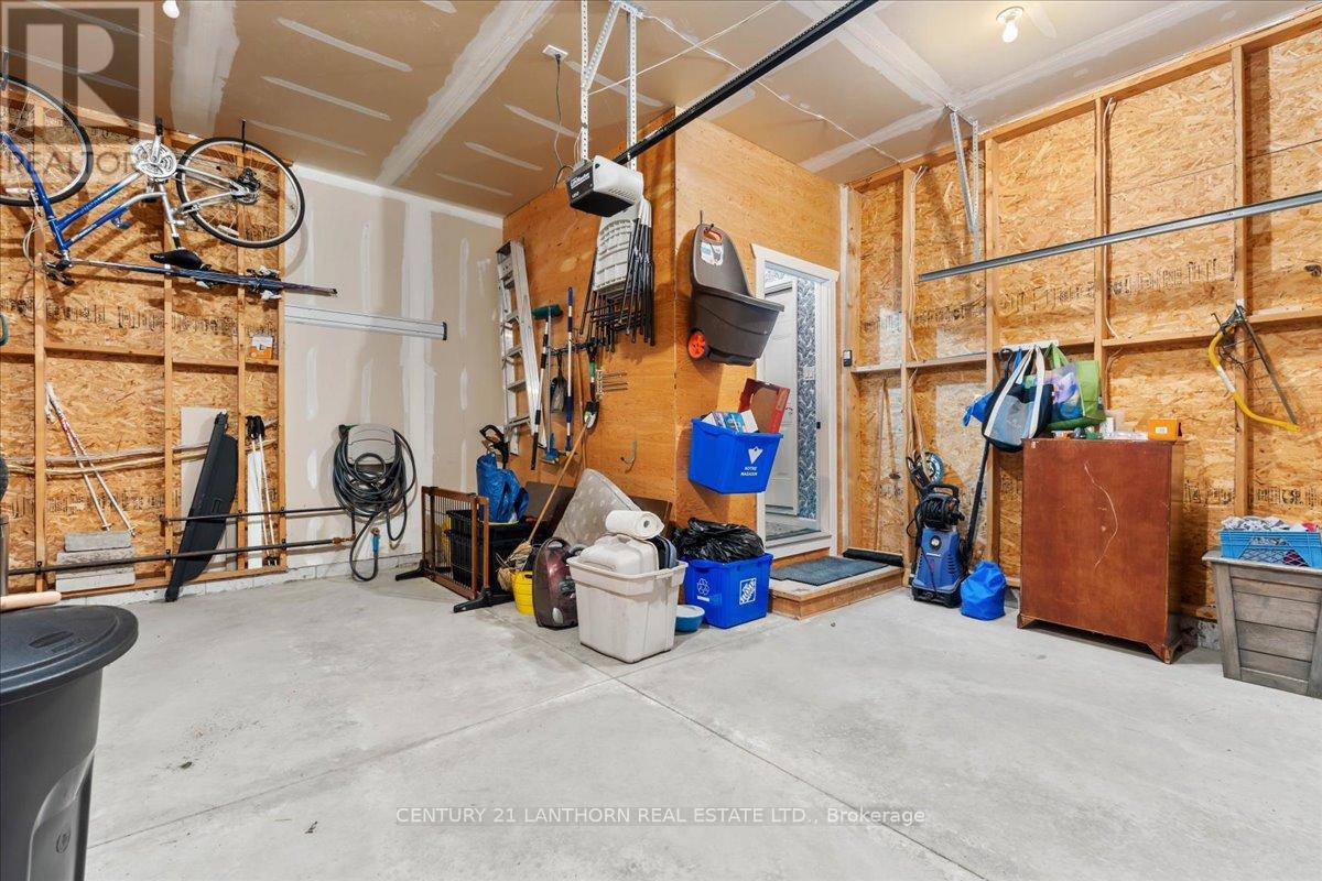18 MCDOUGALL DRIVE - 35
