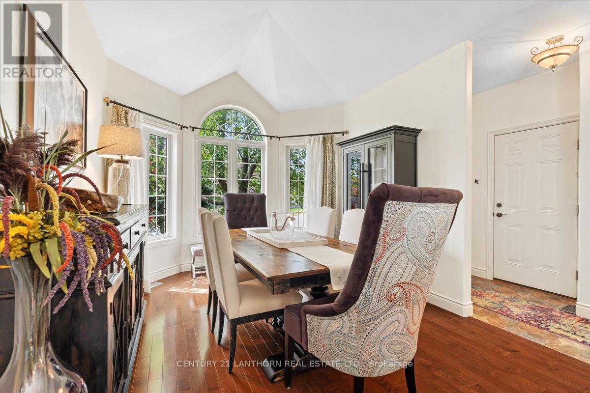 18 MCDOUGALL DRIVE - 3