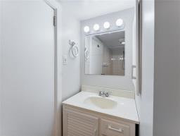 936 Lagimodiere Boulevard, Winnipeg, MB R3J0V4 Photo 27