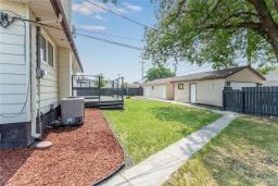 936 Lagimodiere Boulevard, Winnipeg, MB R3J0V4 Photo 39