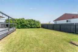 936 Lagimodiere Boulevard, Winnipeg, MB R3J0V4 Photo 34