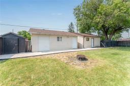 936 Lagimodiere Boulevard, Winnipeg, MB R3J0V4 Photo 30