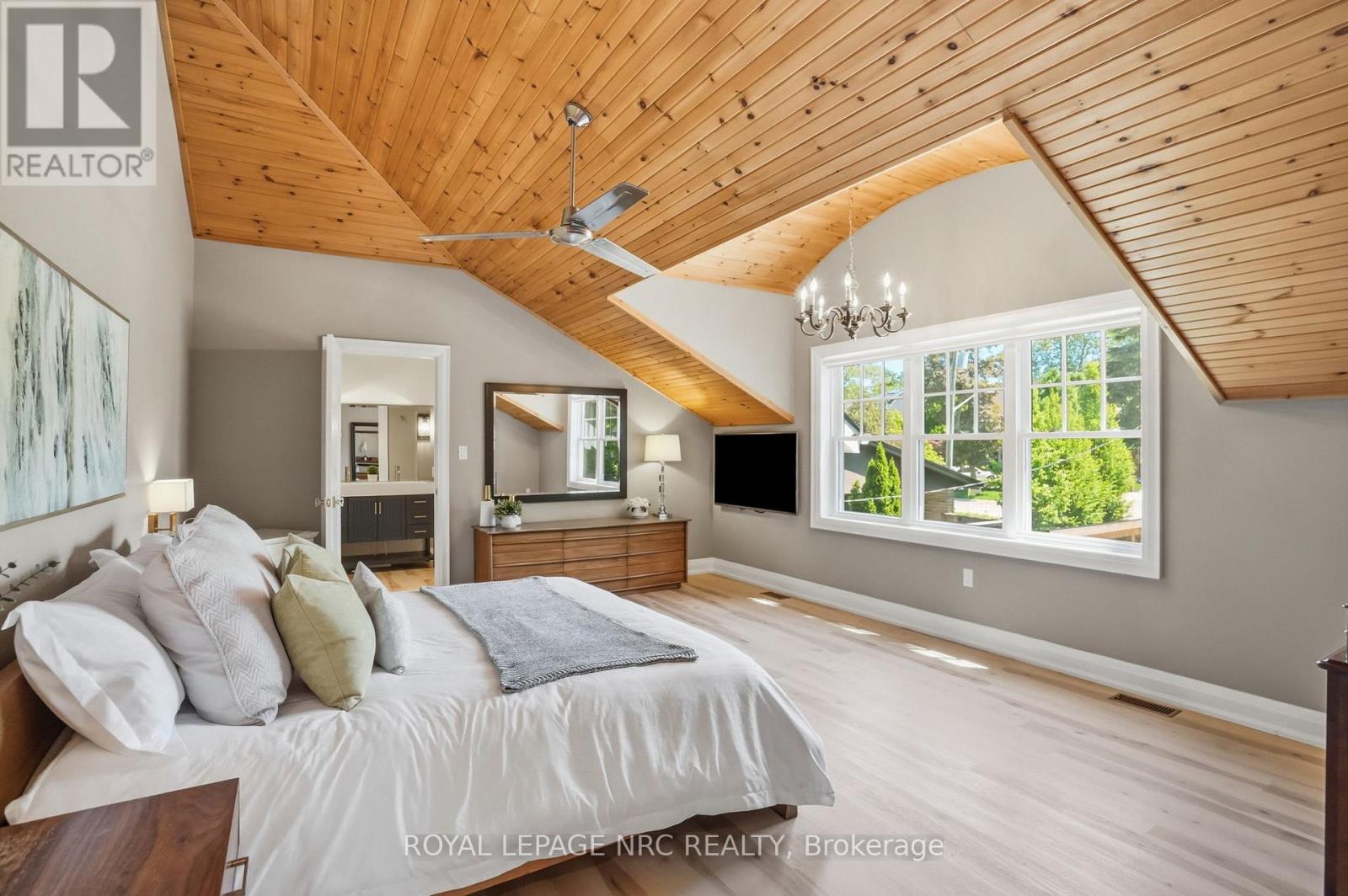 50 HILLCREST AVENUE - 44