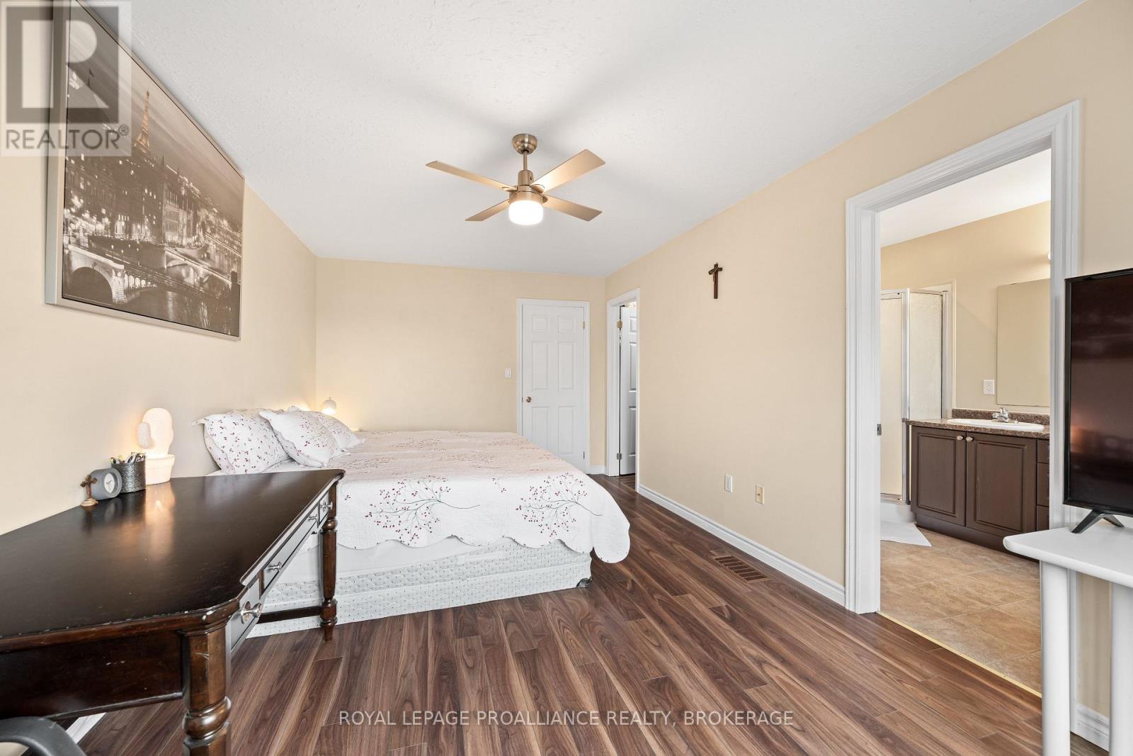 901 ASCOT LANE - 18