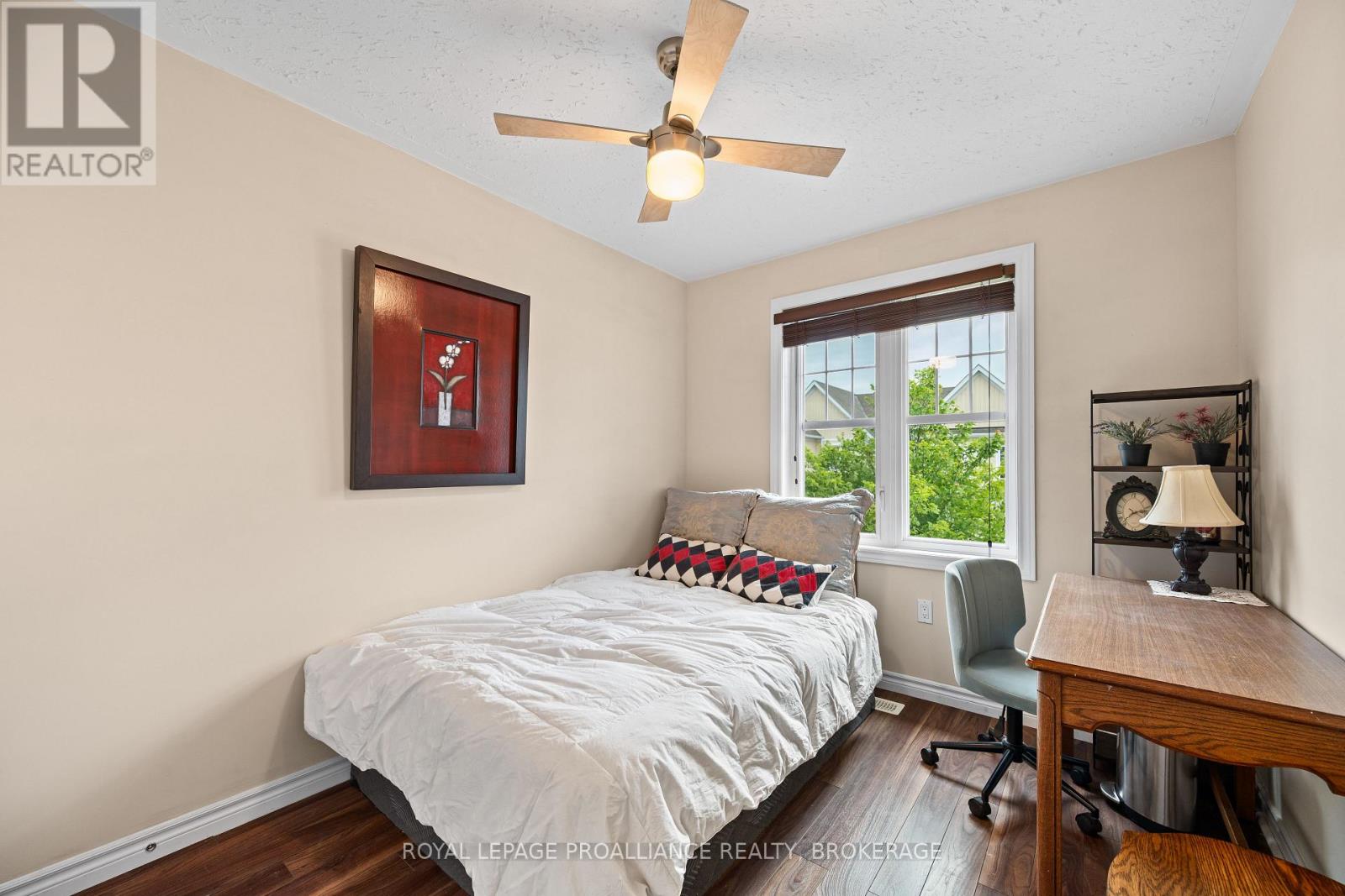 901 ASCOT LANE - 24
