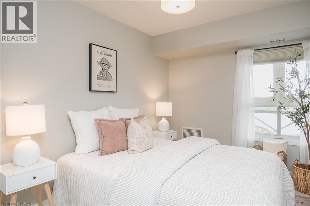 #307 1045 NADALIN Heights - 18