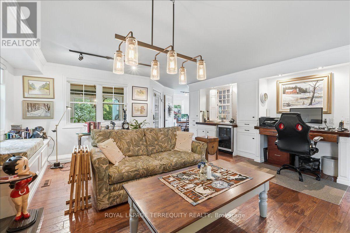 37 OLD HASTINGS ROAD - 13