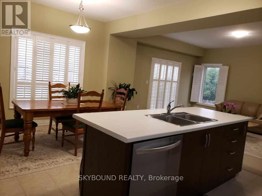400 HUMMEL CRESCENT - 8