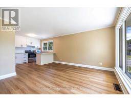 Bedroom 3 - 812 Schneider Place, Peterborough, ON K9H5S5 Photo 6