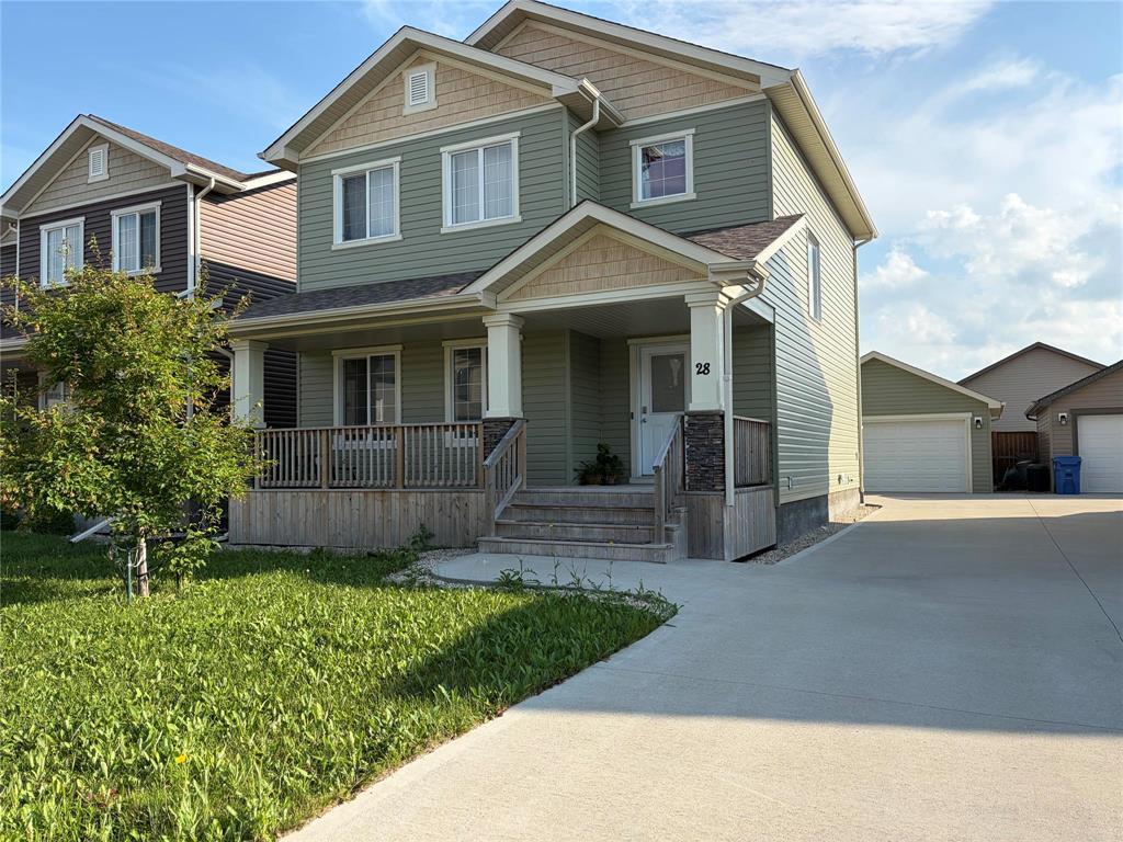 28 CANDLELIGHT Drive, La Salle, Manitoba, R0G0A2, La Salle, Manitoba — photo 1 of 5