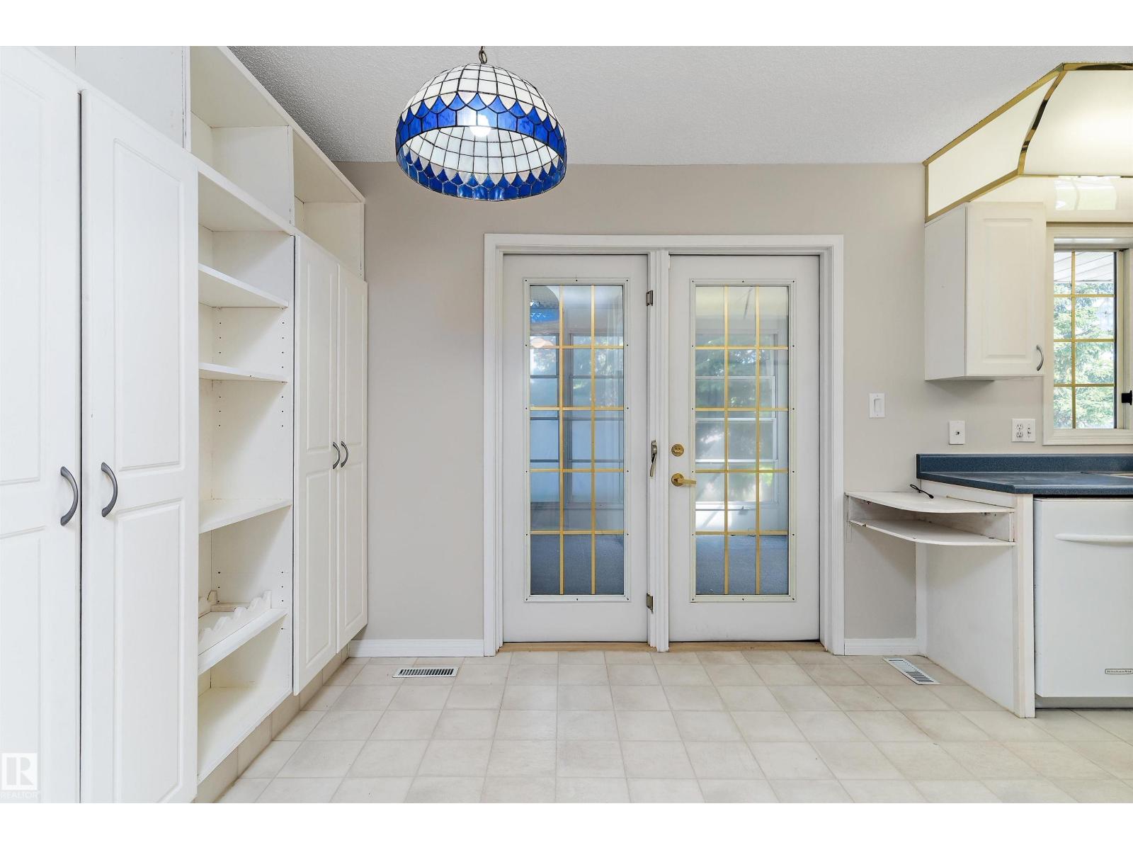 933 YOUVILLE DR W NW - 14