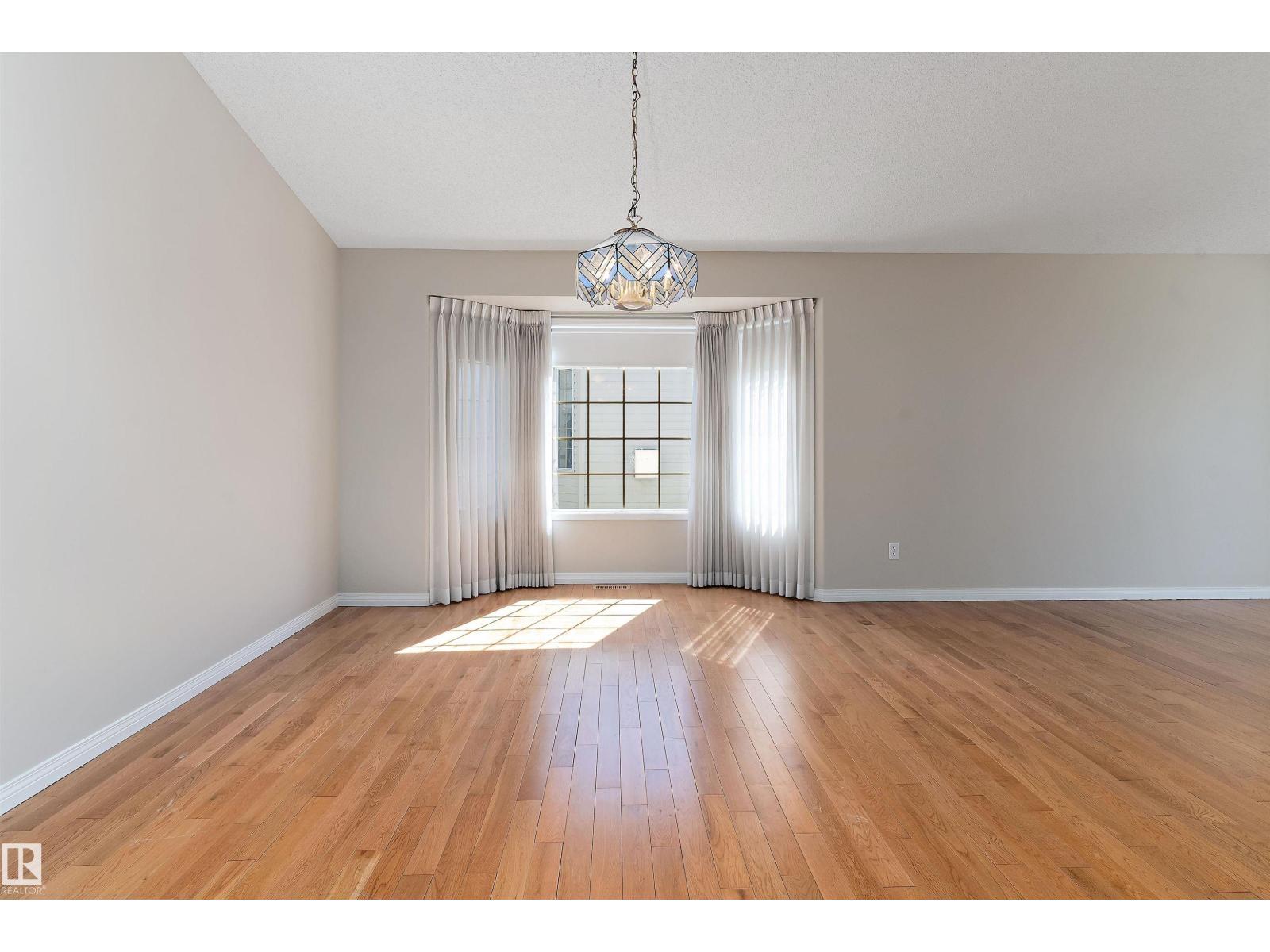 933 YOUVILLE DR W NW - 6
